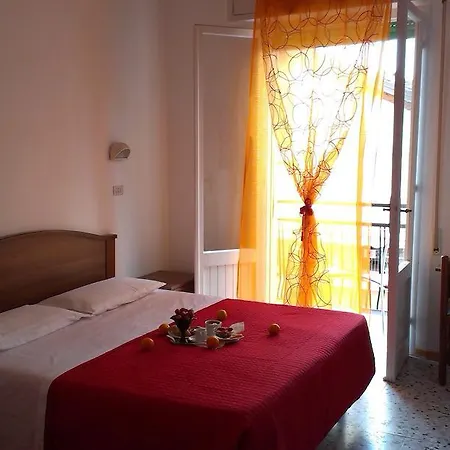 Hotel Rimini 2* Римини